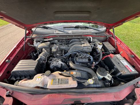 Used 2010 Ford Explorer Sport Trac Limited image 8