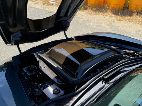 Used 2019 Chevrolet Corvette ZR1 RWD image 4