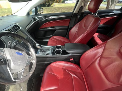 Used 2014 Ford Fusion Titanium image 10