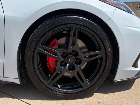 Used 2020 Chevrolet Corvette Stingray Preferred Cpe w/ 2LT Preferred Equipment Group RWD image 15