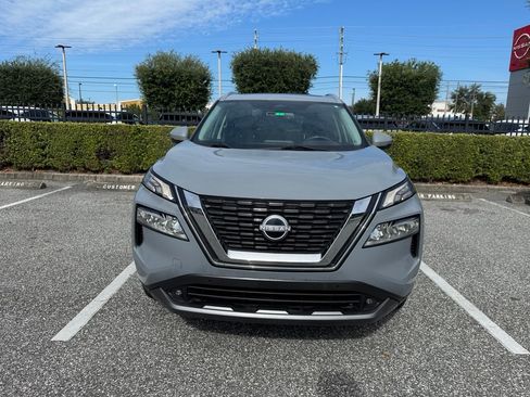 Used 2022 Nissan Rogue SL w/ SL Premium Package FWD image 2