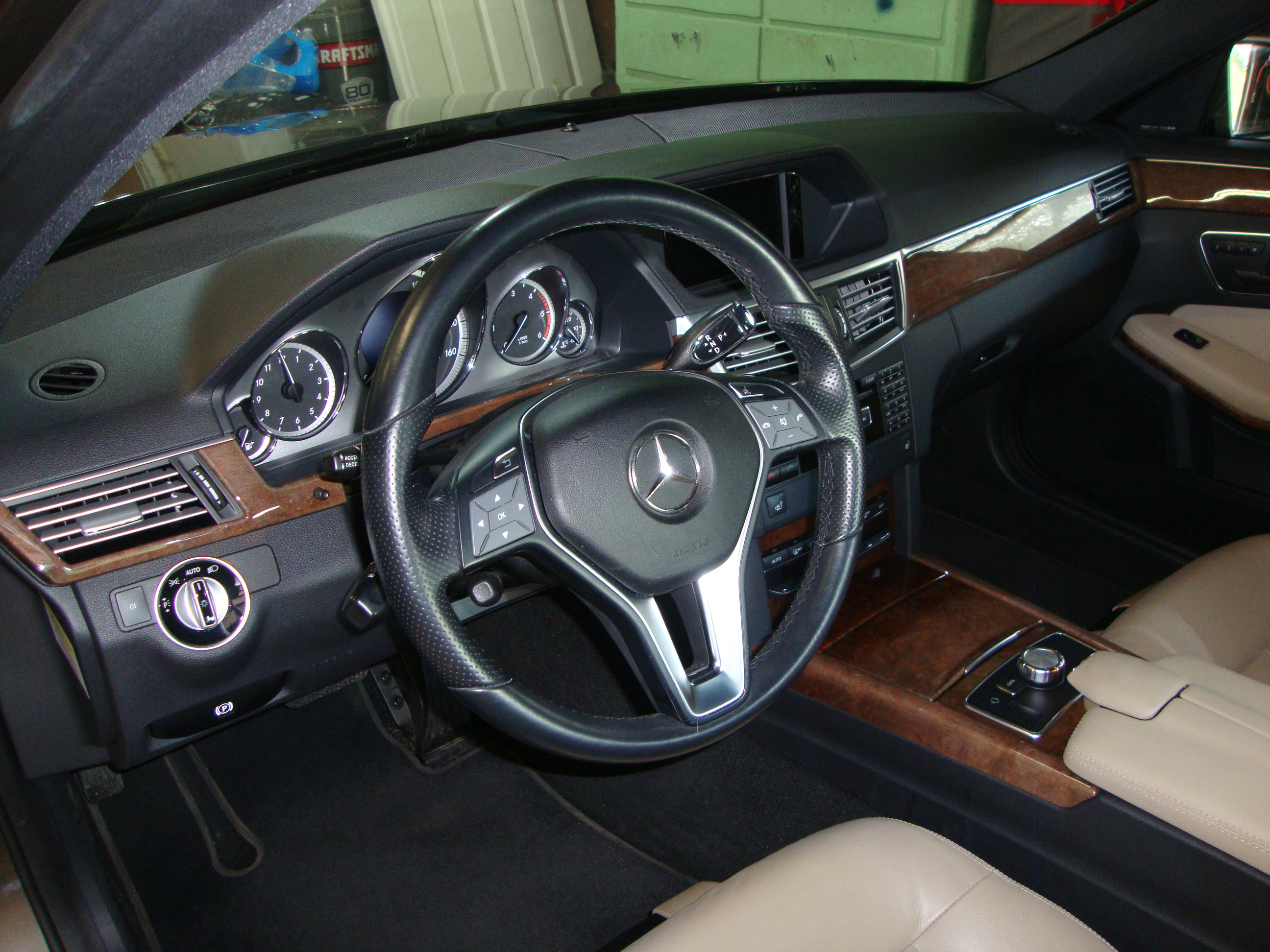 Used 2013 Mercedes-Benz E 350 BlueTEC Sedan image 12