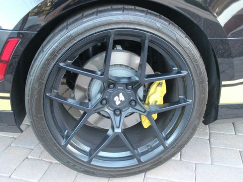 Used 2020 Chevrolet Camaro SS image 19