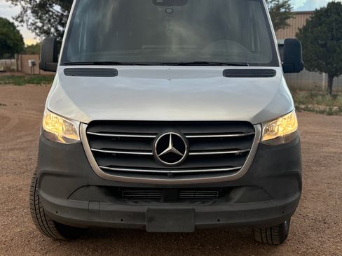 Used 2021 Mercedes-Benz Sprinter 1500 image 1