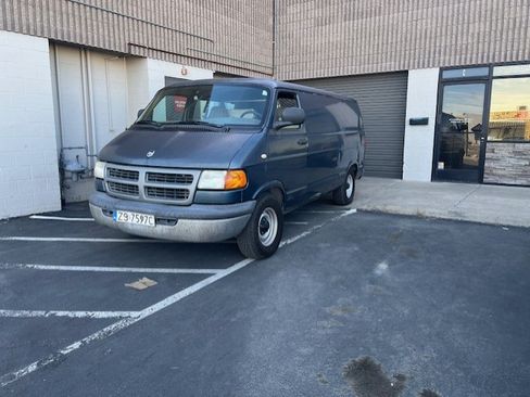 Used 1999 Dodge B1500 image 6