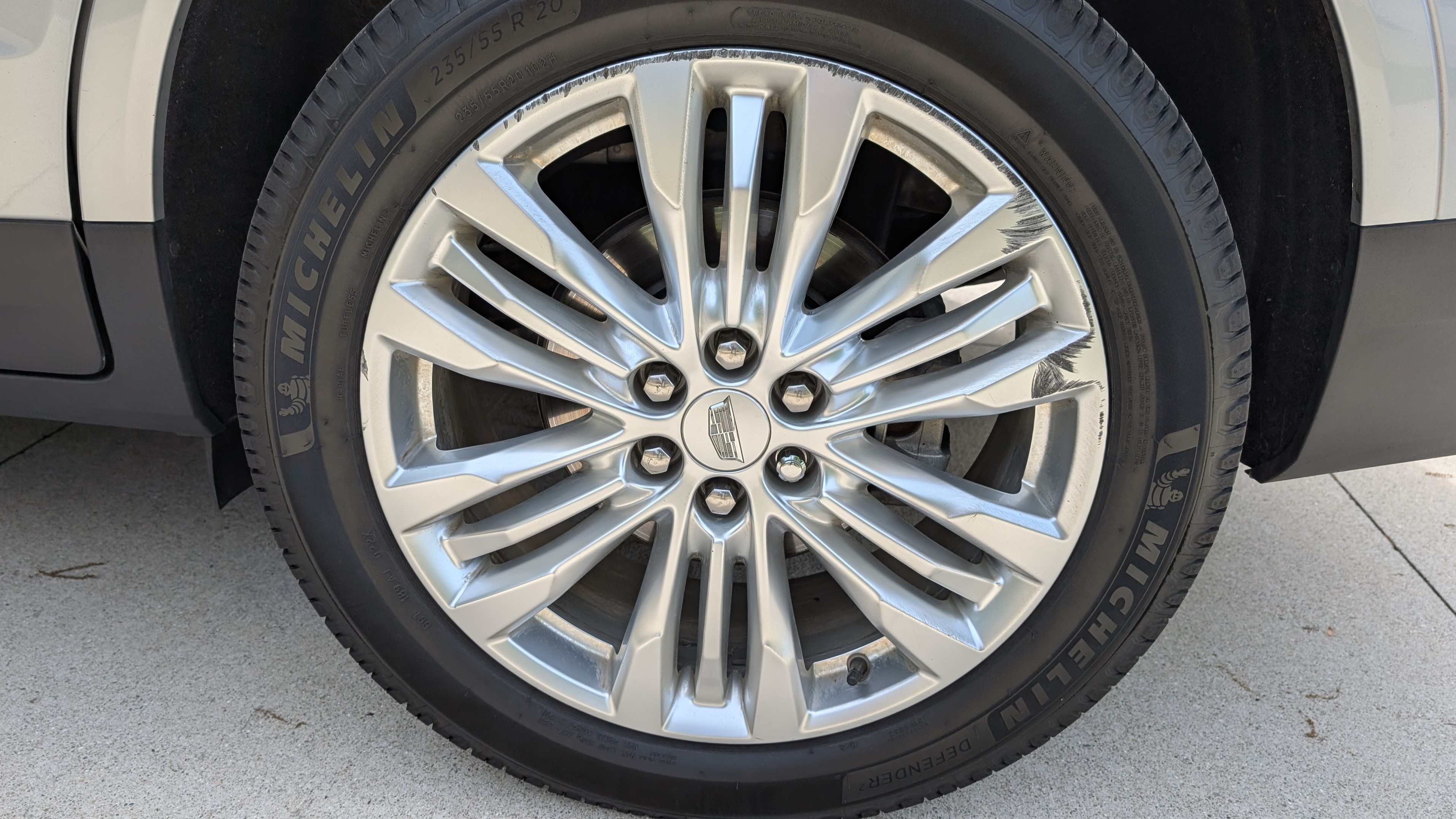Used 2019 Cadillac XT5 Premium Luxury AWD/4WD image 17