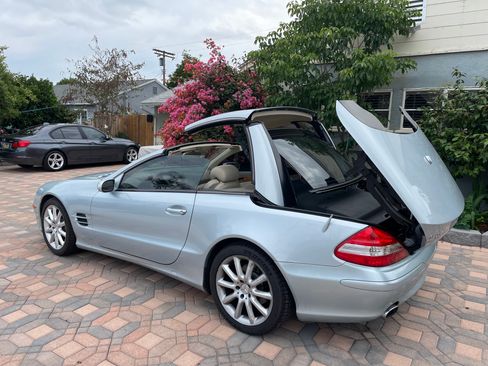 Used 2007 Mercedes-Benz SL 550 image 4
