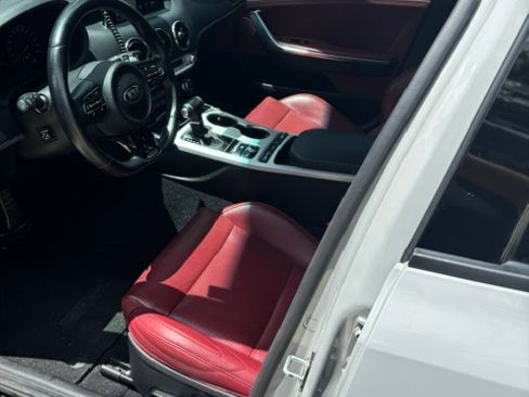 Used 2019 Kia Stinger GT1 RWD image 10