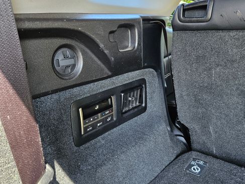 Used 2019 Lexus RX 450hL Premium w/ Premium Package AWD/4WD image 20