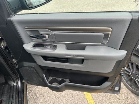 Used 2018 RAM 1500 Big Horn image 18