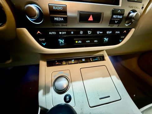 Used 2014 Lexus ES 350 image 11