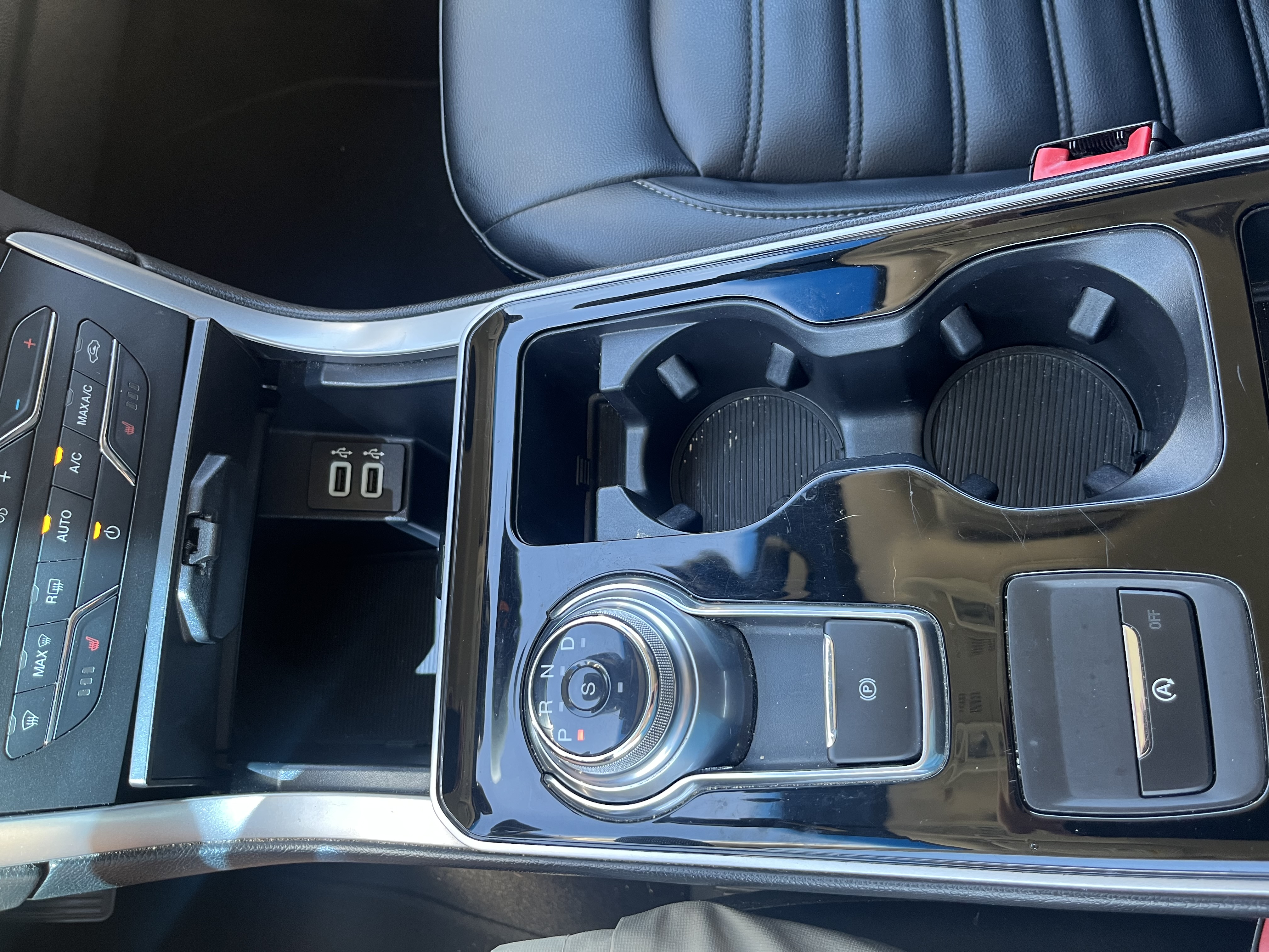 Used 2019 Ford Edge SEL w/ Equipment Group 201A FWD image 22