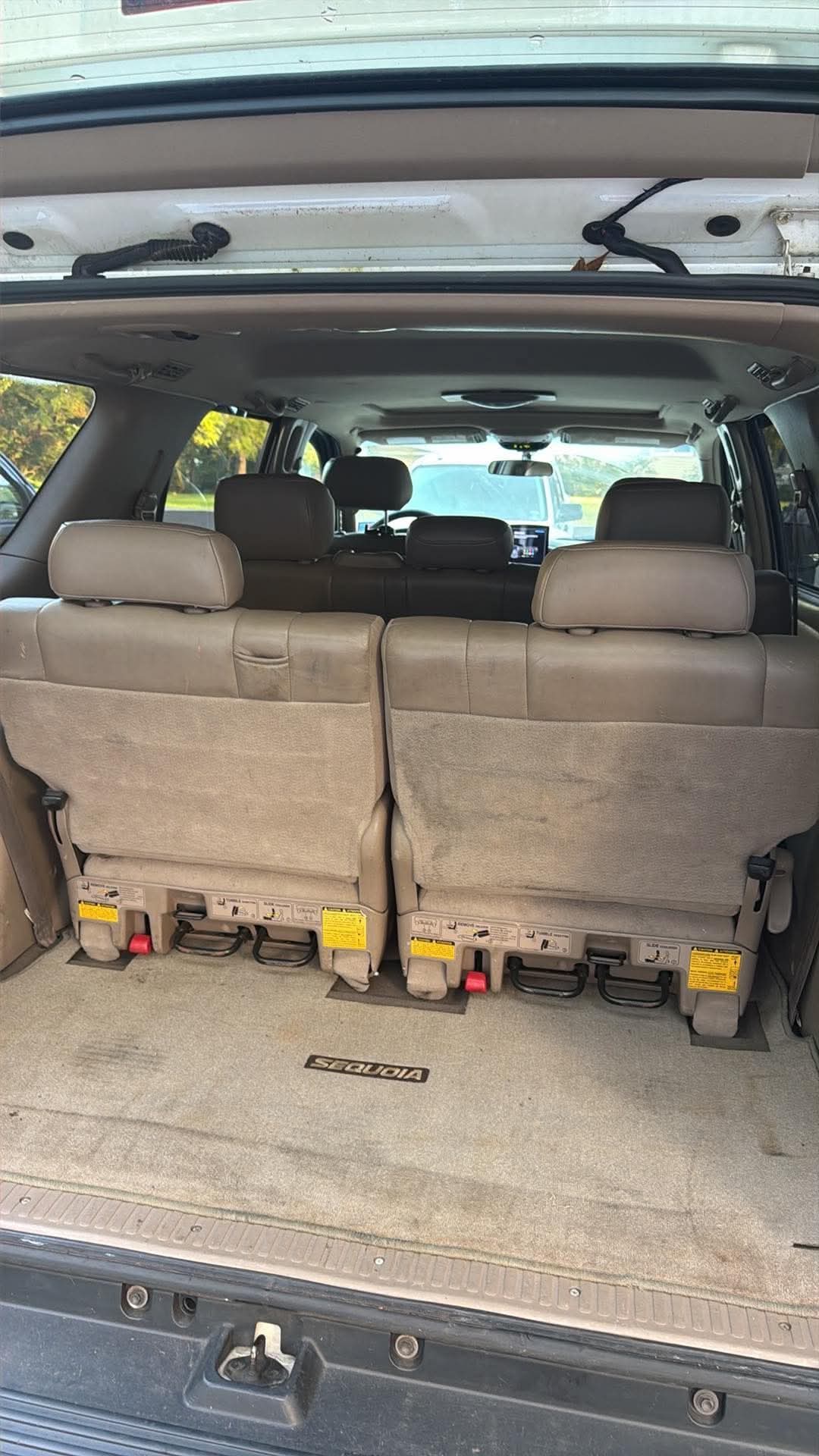 Used 2001 Toyota Sequoia Limited AWD/4WD image 14