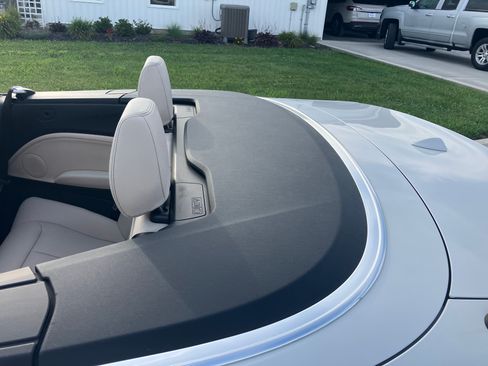 Used 2016 BMW 228i Convertible RWD image 9