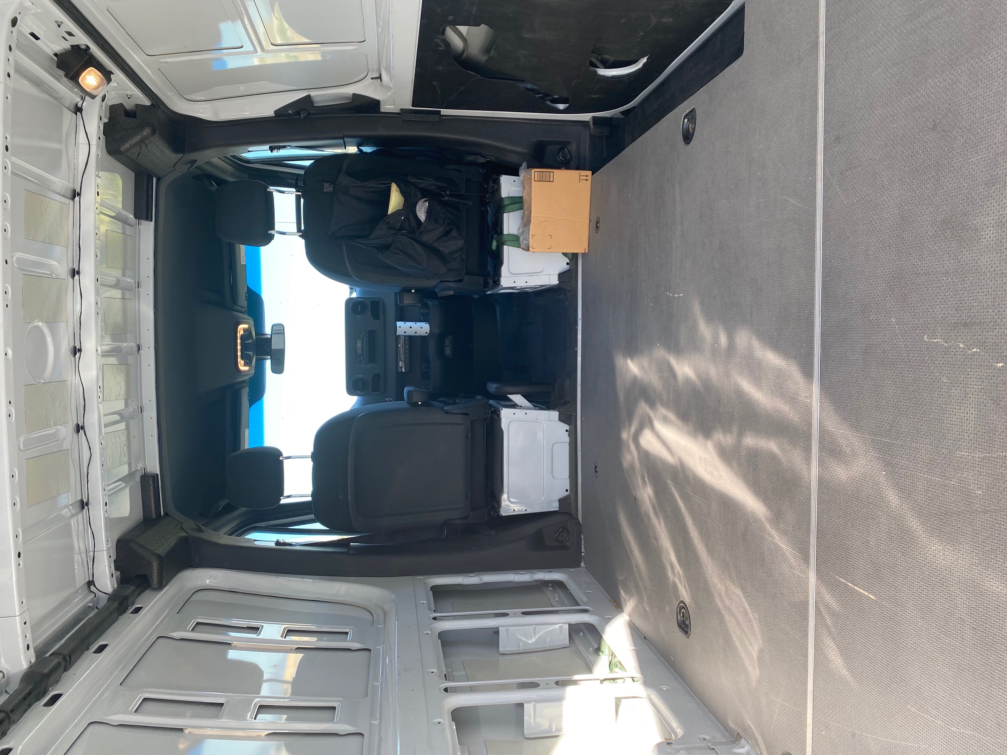 Used 2021 Mercedes-Benz Sprinter 2500 image 6