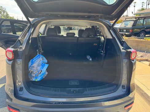 Used 2018 MAZDA CX-9 Touring image 18