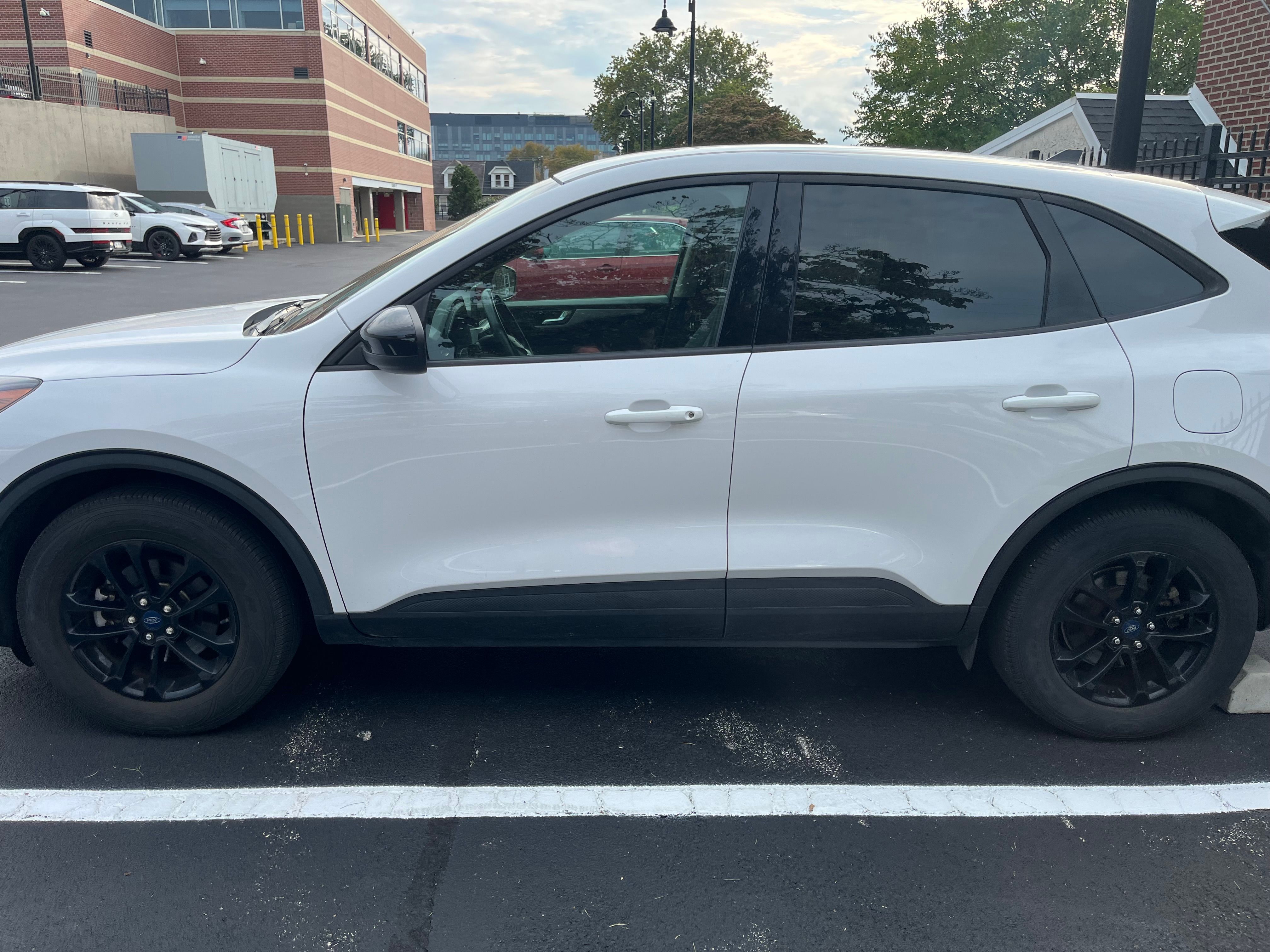 Used 2020 Ford Escape SE Sport AWD/4WD image 19