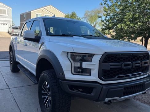 Used 2019 Ford F150 Raptor w/ Equipment Group 802A Luxury AWD/4WD image 6