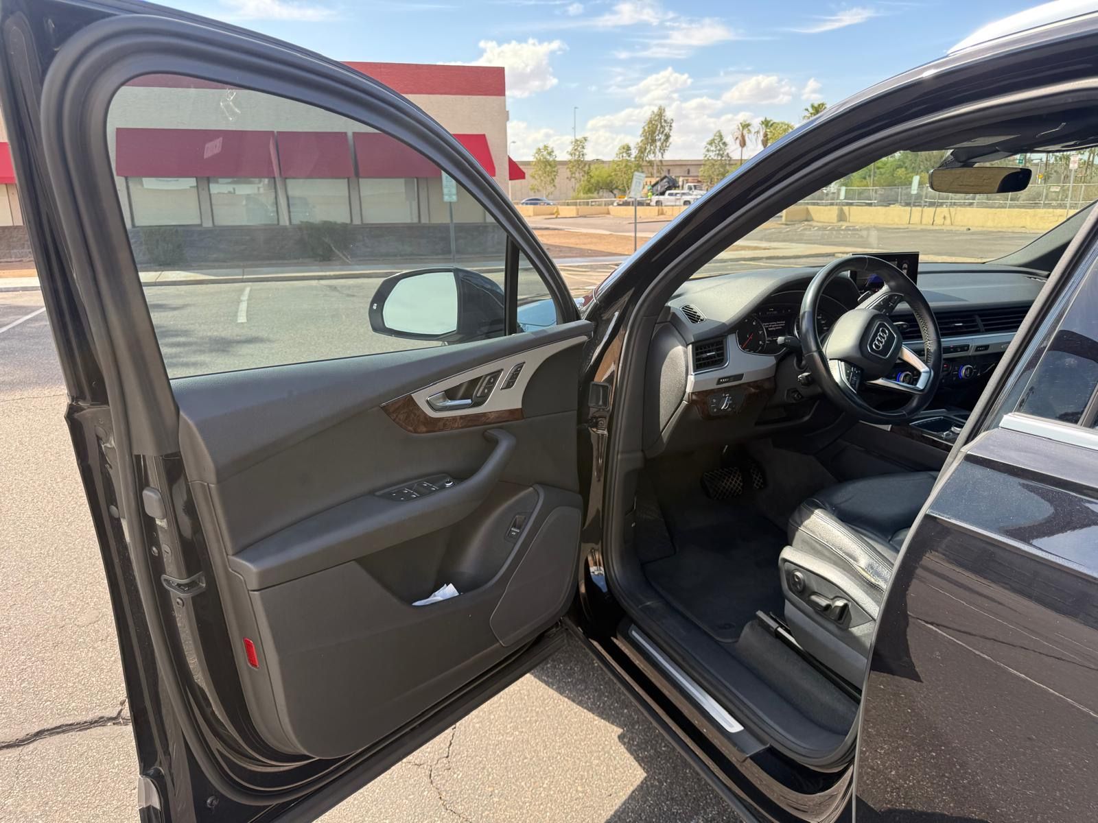 Used 2019 Audi Q7 2.0T Premium w/ Convenience Package AWD/4WD image 11