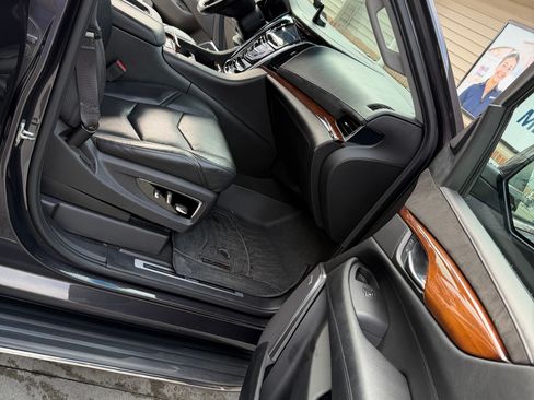 Used 2015 Cadillac Escalade ESV Luxury image 12