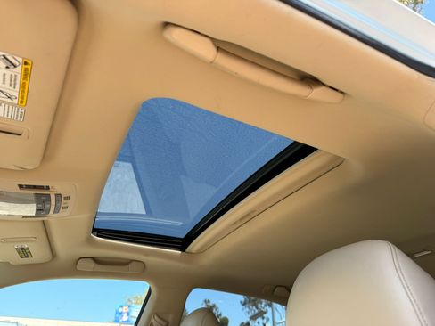 Used 2011 Lexus RX 450h 2WD image 16