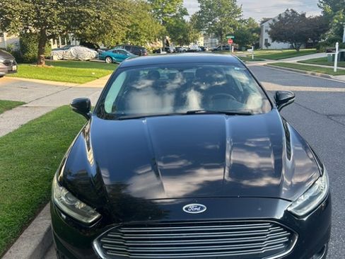 Used 2016 Ford Fusion SE AWD/4WD image 1