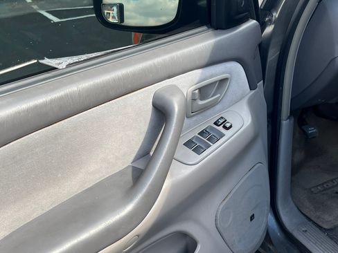 Used 2005 Toyota Sequoia SR5 image 8