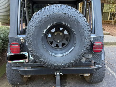 Used 1993 Jeep Wrangler 4WD image 5