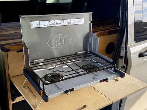 Used 2021 Mercedes-Benz Metris Passenger image 4