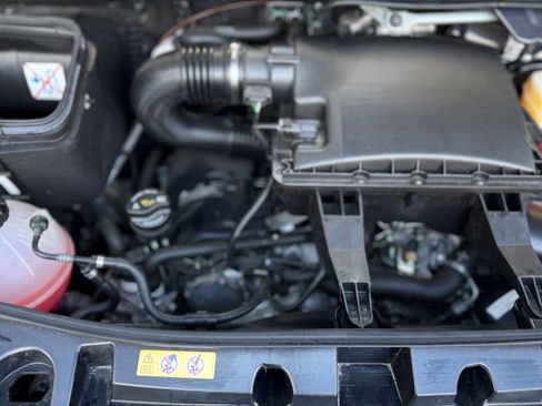 Used 2022 Mercedes-Benz Sprinter 2500 image 13