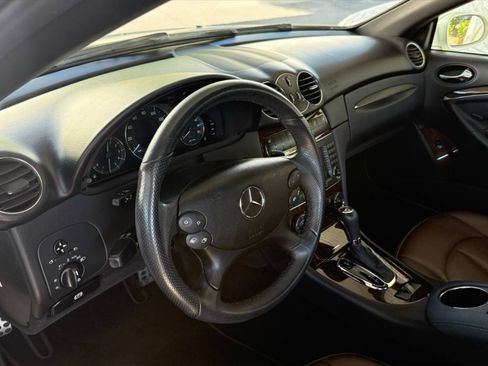 Used 2009 Mercedes-Benz CLK 350 Cabriolet image 17