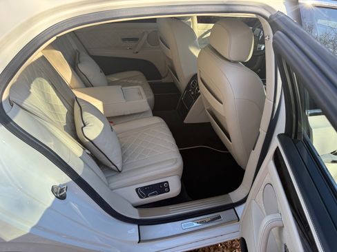 Used 2018 Bentley Flying Spur S V8 image 12
