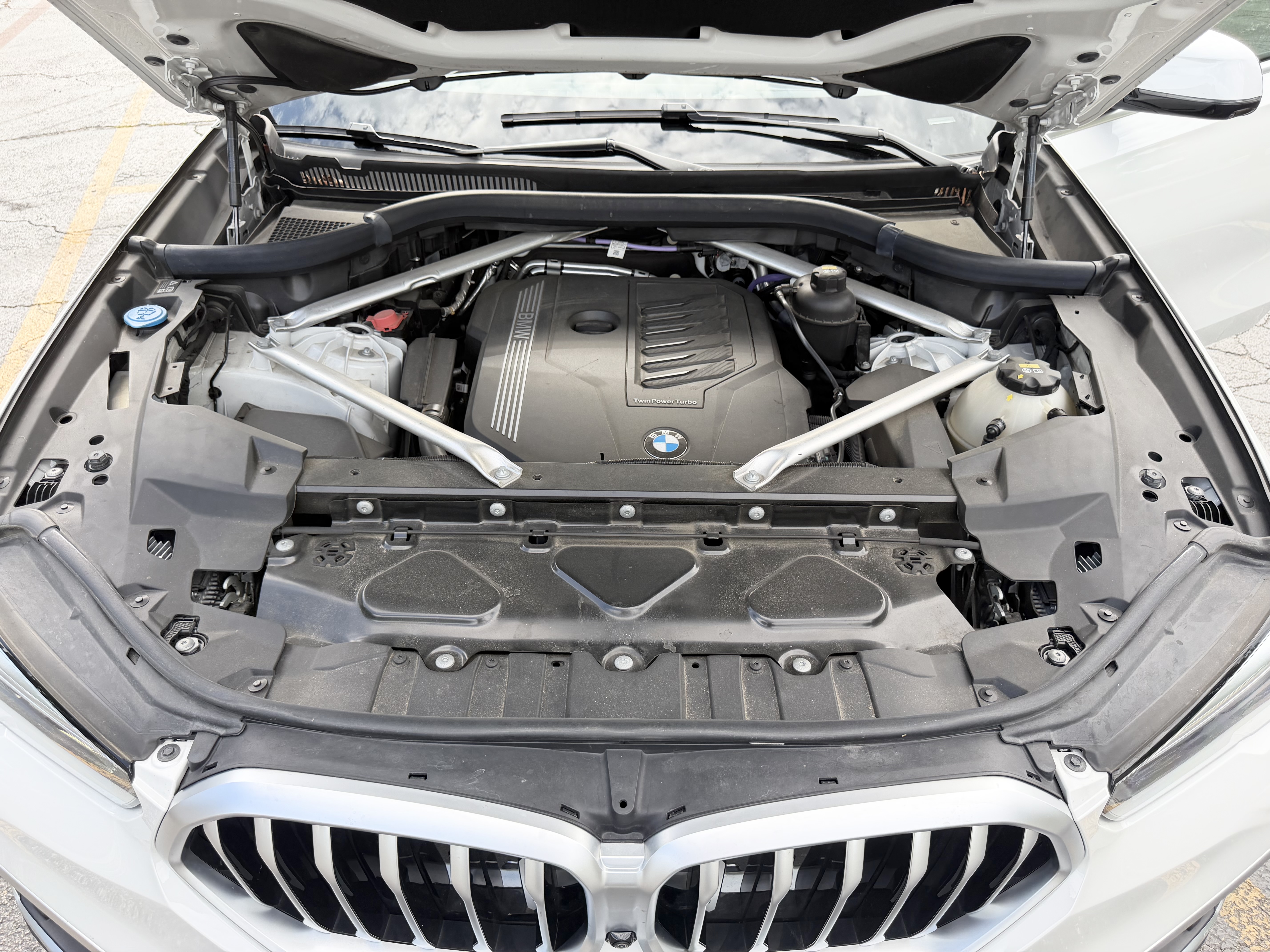 Used 2023 BMW X6 xDrive40i w/ Premium Package AWD/4WD image 18