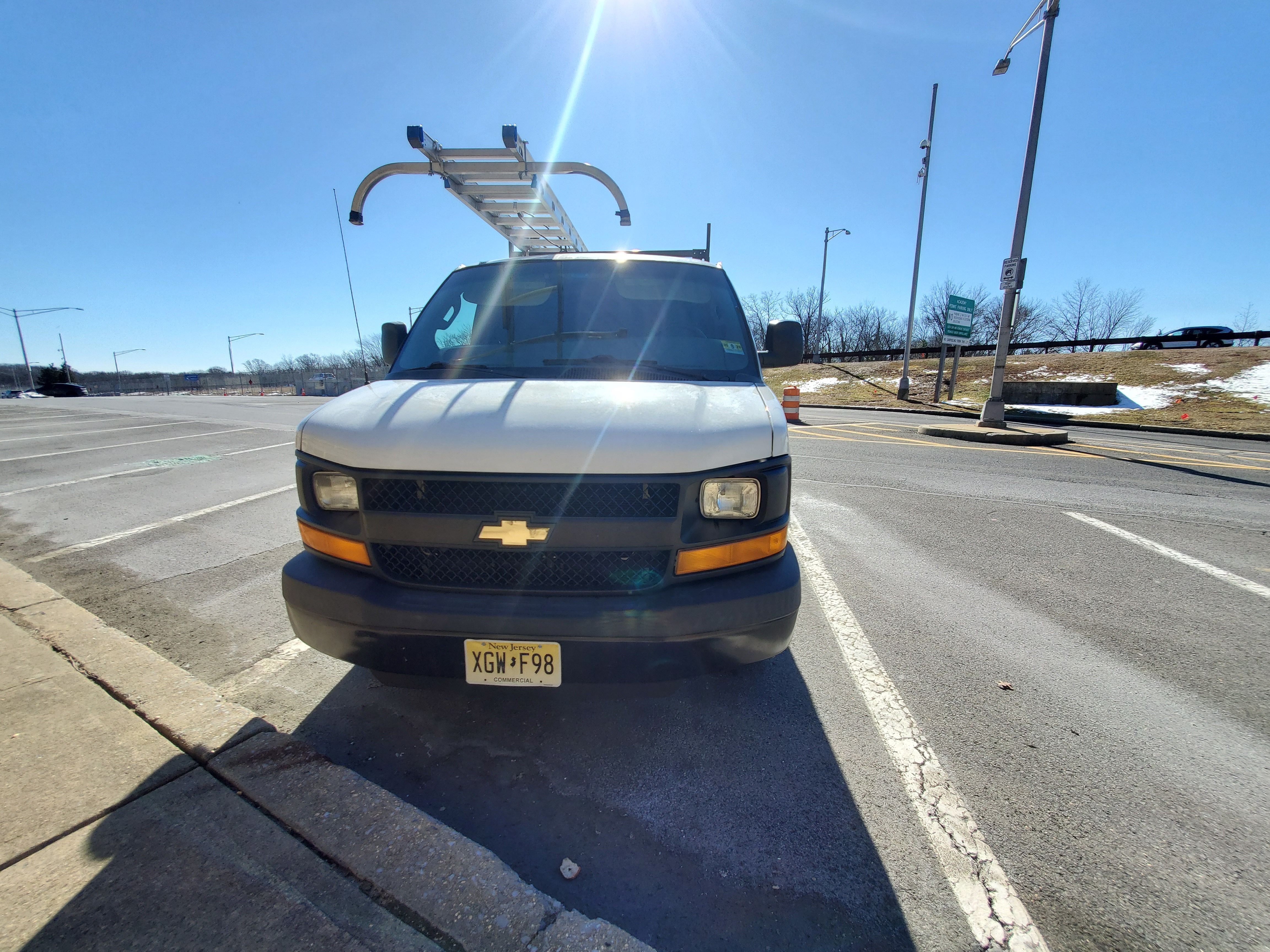Used 2016 Chevrolet Express 2500 RWD image 3