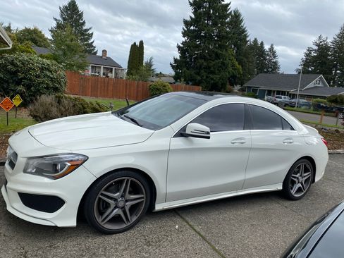 Used 2015 Mercedes-Benz CLA 250 image 2