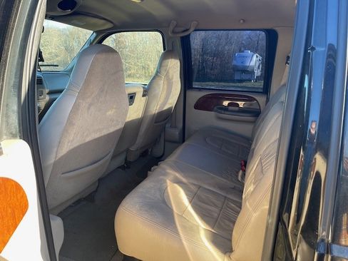 Used 2000 Ford F350 Long Bed image 4