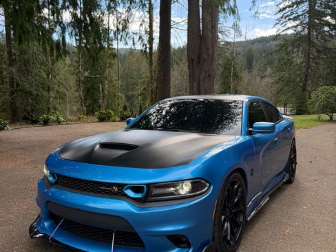 Used 2019 Dodge Charger Scat Pack w/ Driver Confidence Group image 2
