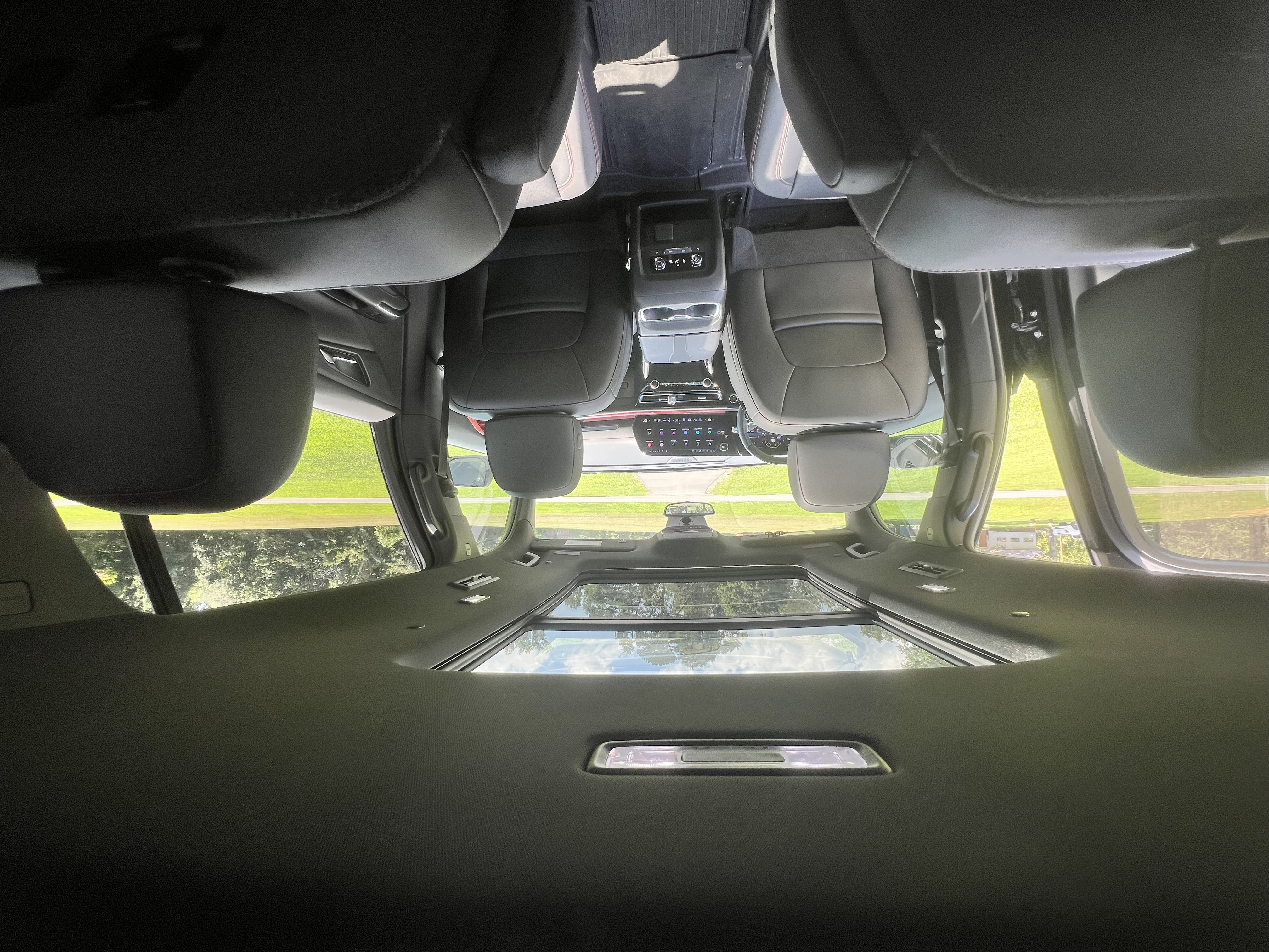 Used 2025 Chevrolet Traverse RS w/ LPO, Floor Liner Package FWD image 14