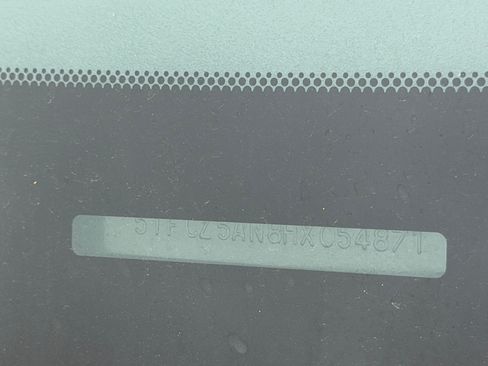 Used 2017 Toyota Tacoma TRD Off-Road image 11