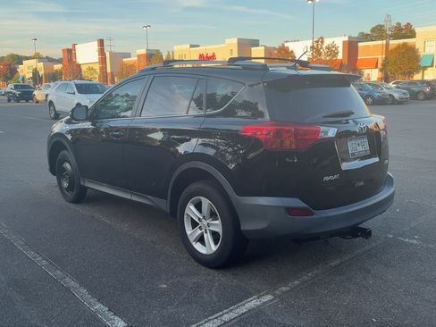 Used 2014 Toyota RAV4 XLE image 6