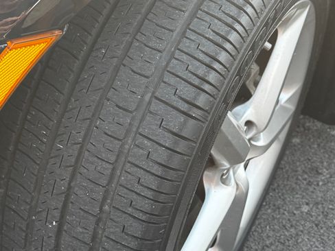 Used 2008 Saturn Sky w/ Premium Trim Package RWD image 13