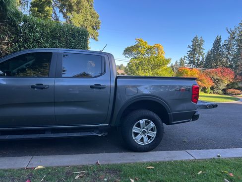 Used 2024 Ford Ranger XL image 9