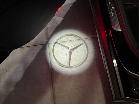 Used 2022 Mercedes-Benz GLC 300 image 17