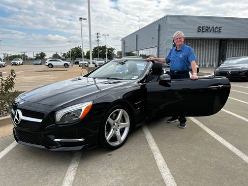 Used 2014 Mercedes-Benz SL 550 image 16