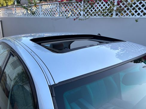 Used 2001 BMW 540i Sedan image 18