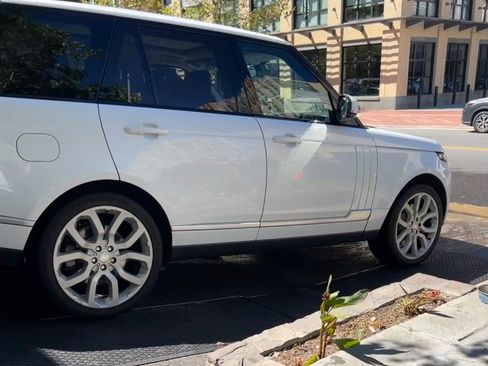 Used 2015 Land Rover Range Rover Supercharged AWD/4WD image 20