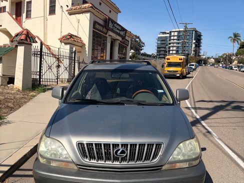 Used 2002 Lexus RX 300 image 1