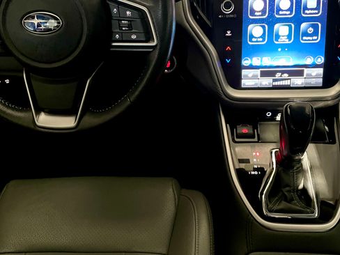 Used 2024 Subaru Outback Premium image 9