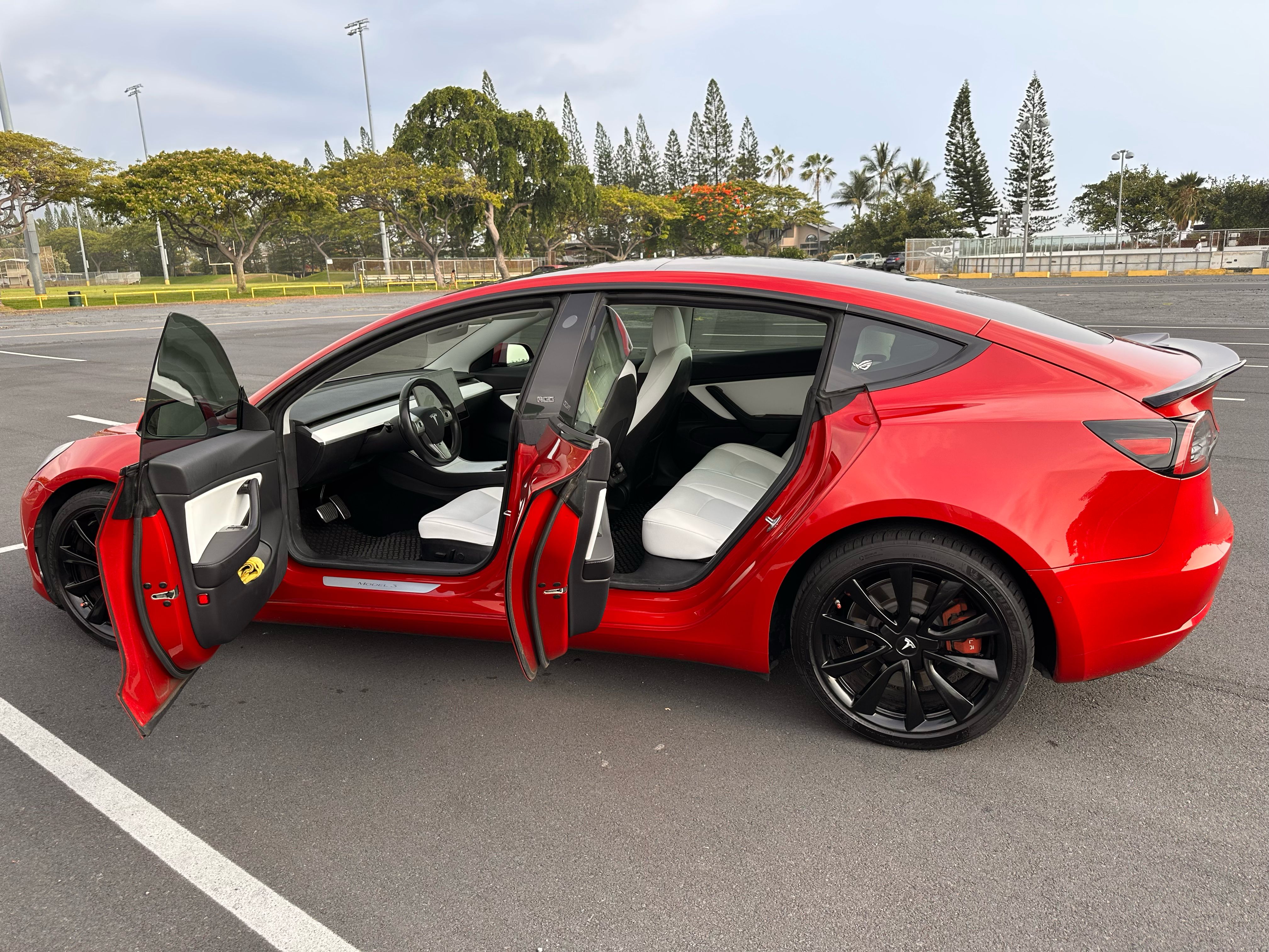 Used 2018 Tesla Model 3 Performance AWD/4WD image 17