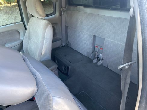 Used 2004 Toyota Tacoma PreRunner image 15